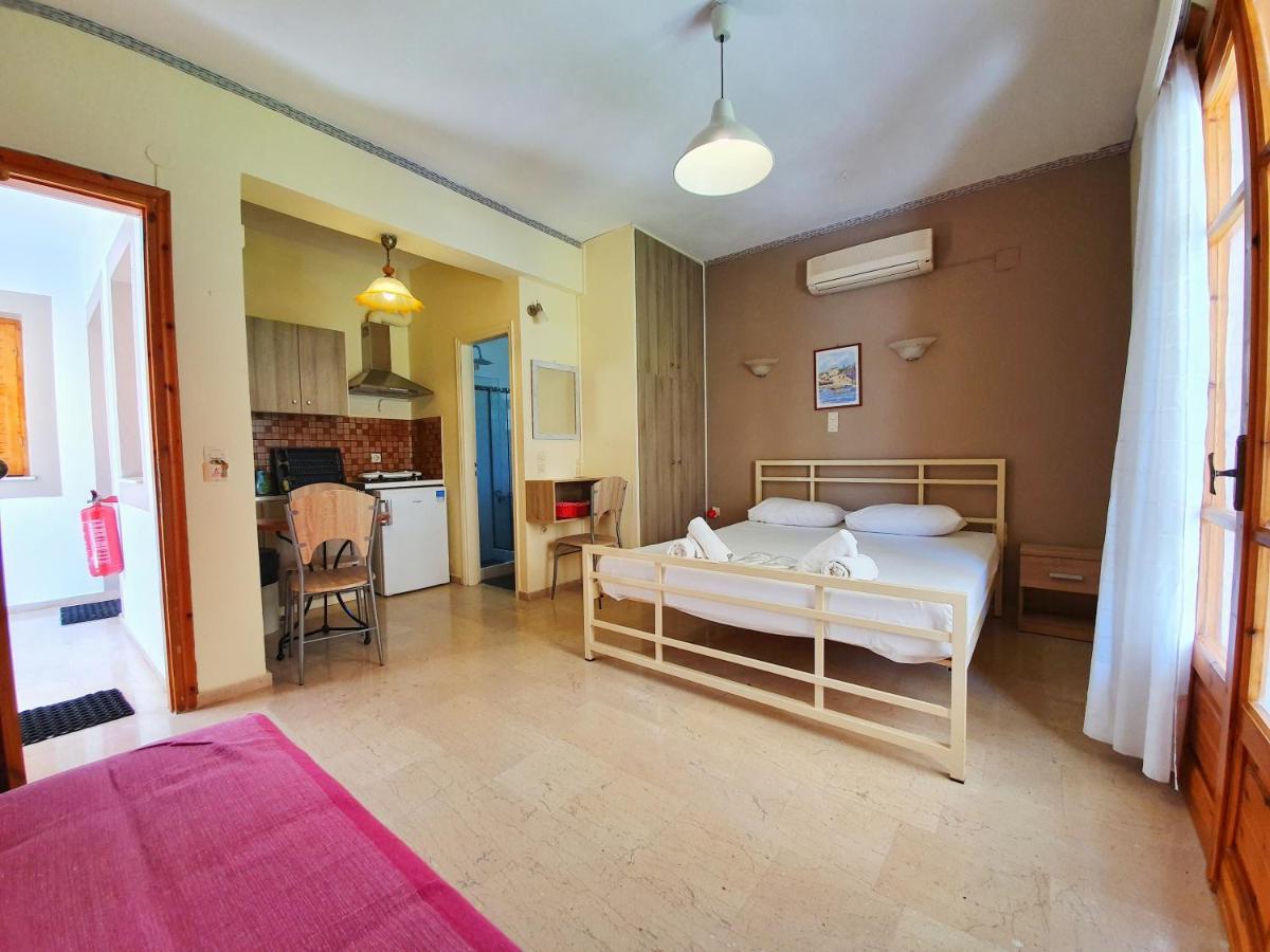 Alexaria Holidays Apartments Frinion ภายนอก รูปภาพ