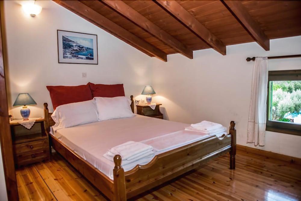 Alexaria Holidays Apartments Frinion ภายนอก รูปภาพ