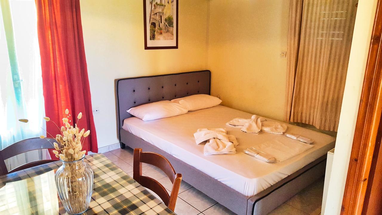 Alexaria Holidays Apartments Frinion ภายนอก รูปภาพ
